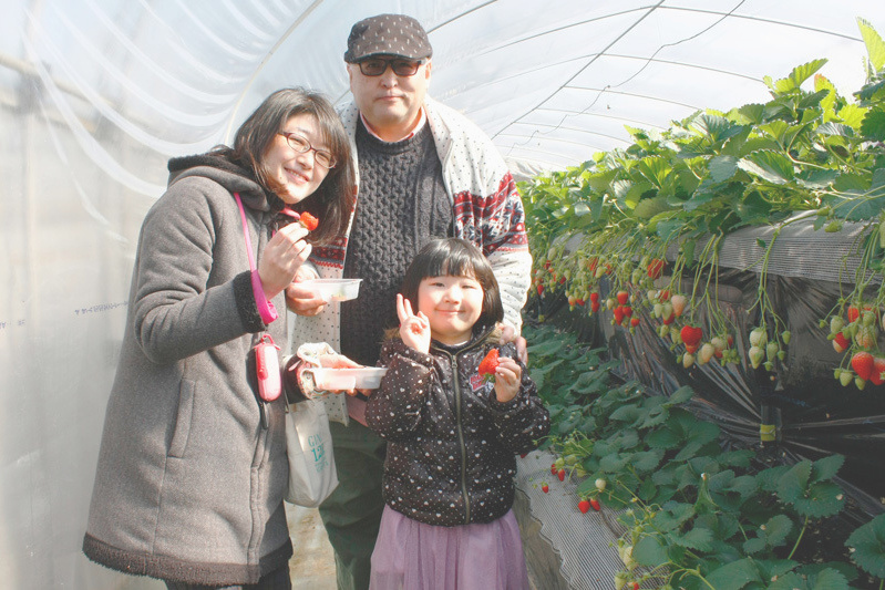 おいしくて満足のVサインですね